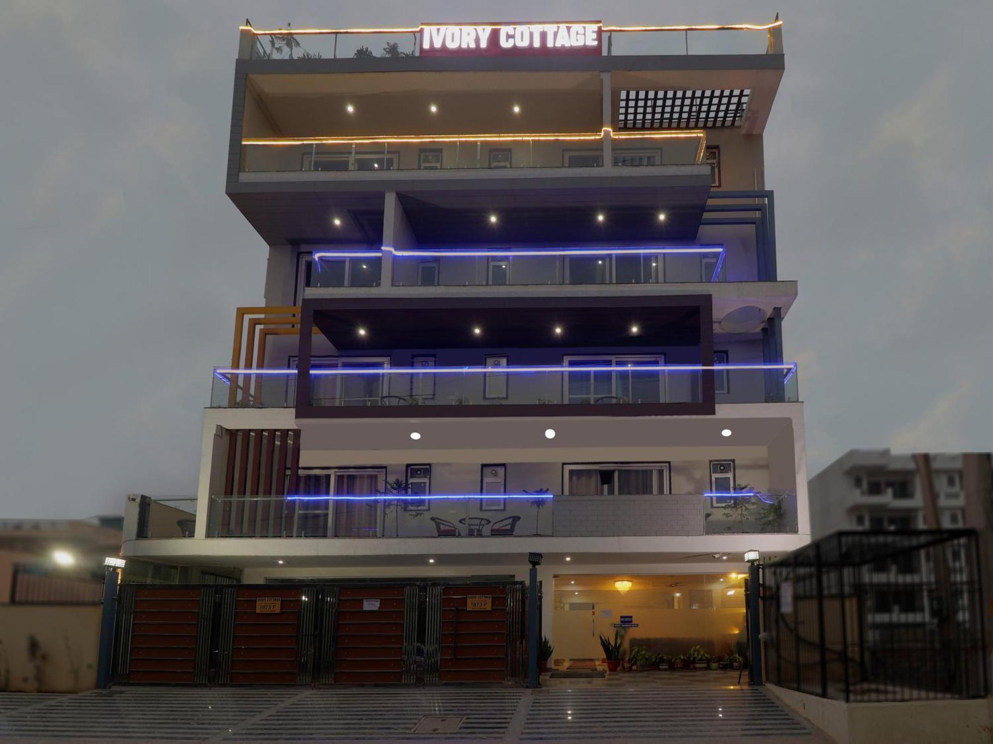 Treebo Rejoice 52 - 3Km From Huda City Metro Station Badshahpur Extérieur photo
