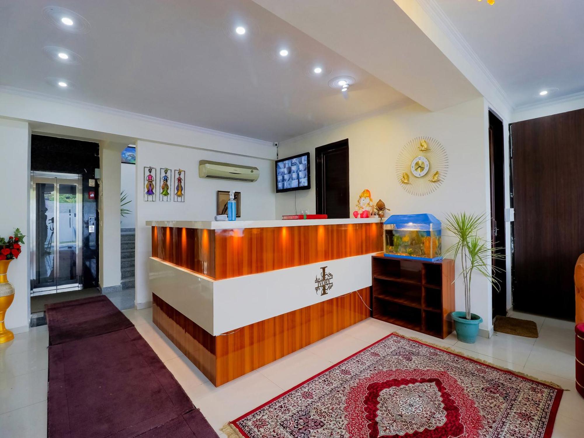 Treebo Rejoice 52 - 3Km From Huda City Metro Station Badshahpur Extérieur photo