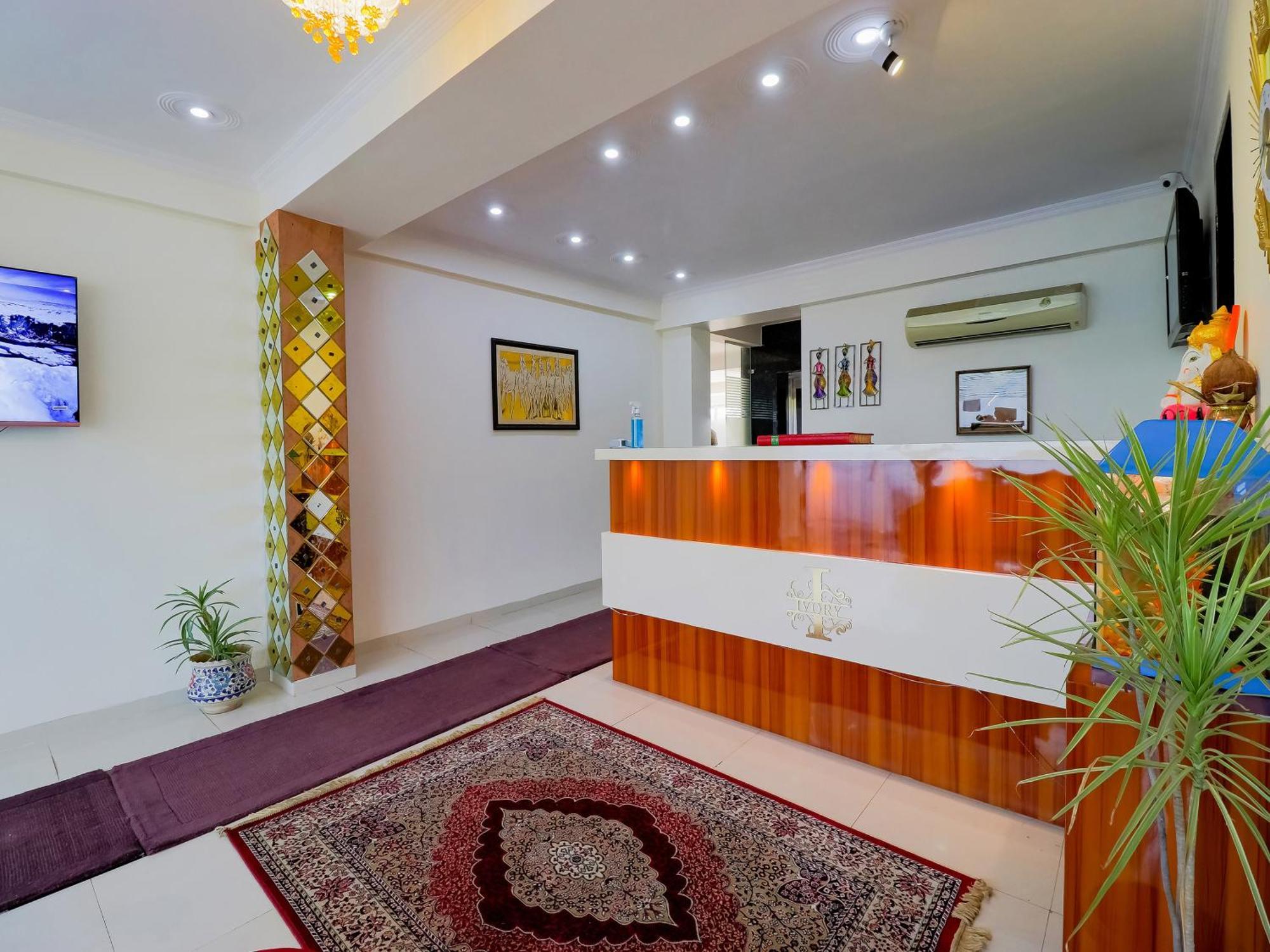 Treebo Rejoice 52 - 3Km From Huda City Metro Station Badshahpur Extérieur photo