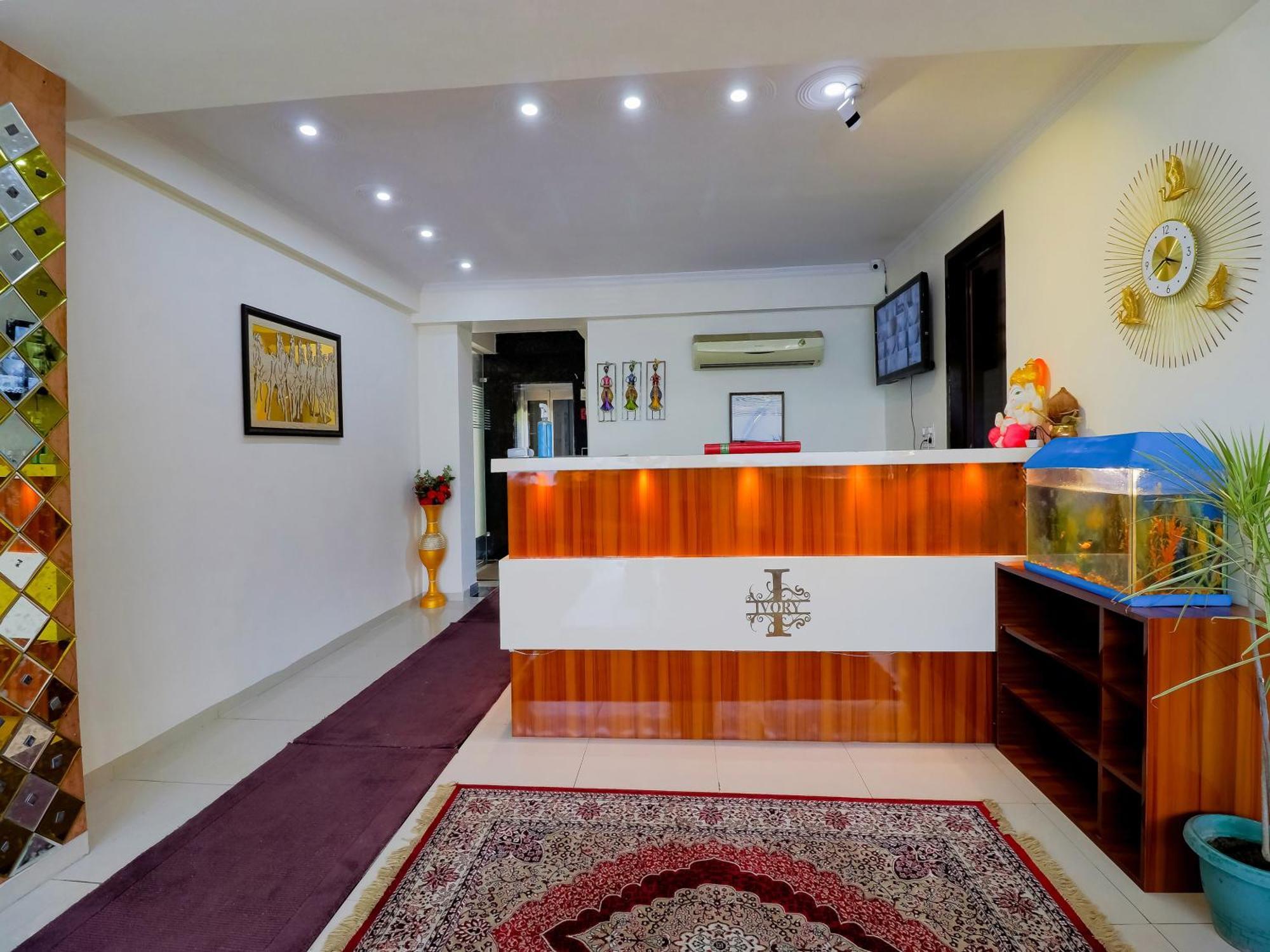 Treebo Rejoice 52 - 3Km From Huda City Metro Station Badshahpur Extérieur photo