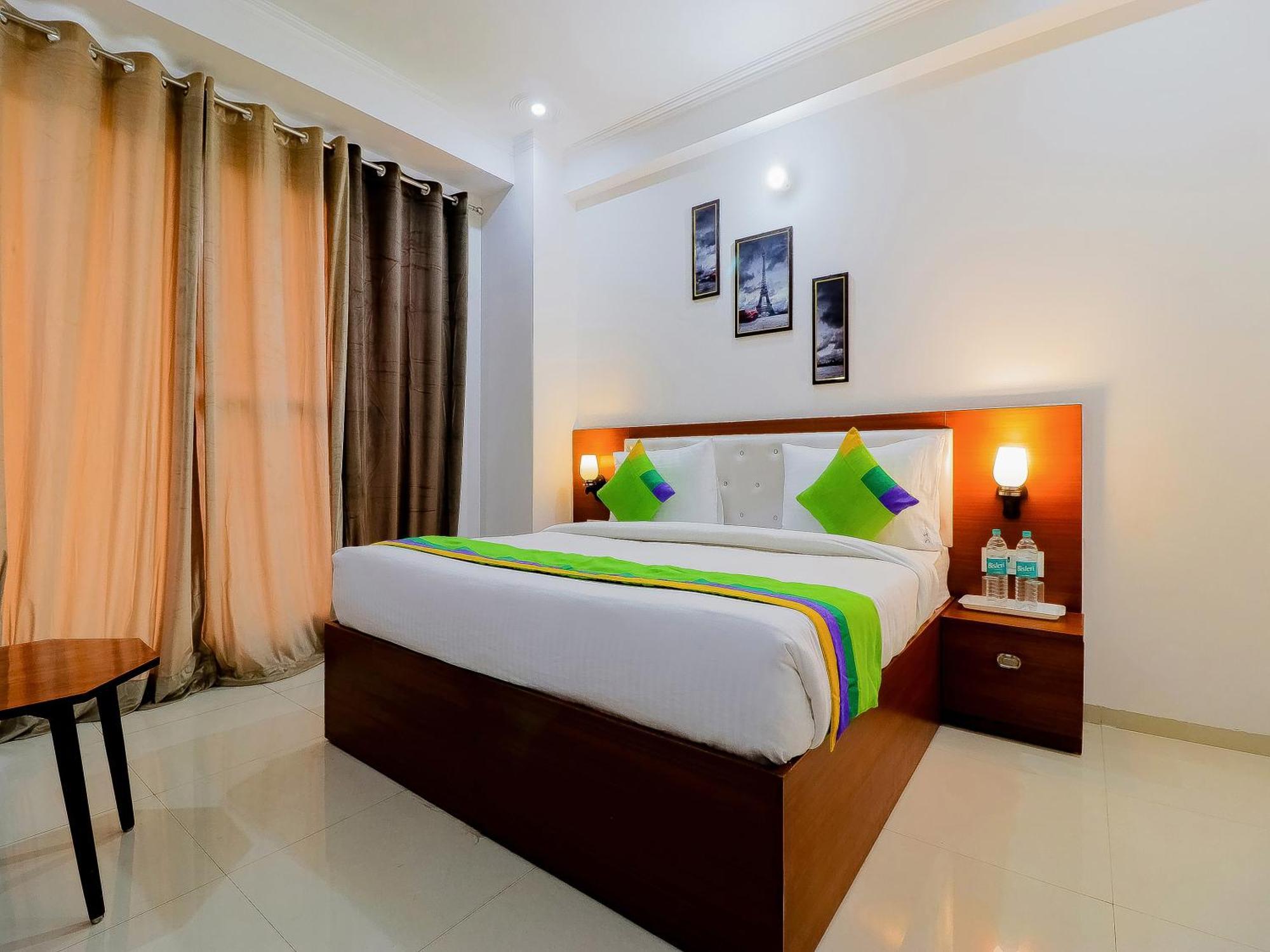 Treebo Rejoice 52 - 3Km From Huda City Metro Station Badshahpur Extérieur photo